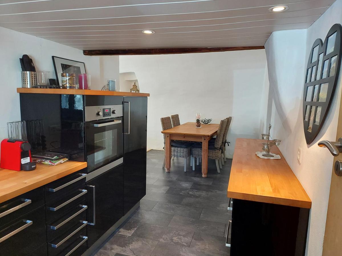 Appartement Voute En Gruyere Dans L'Intyamon Enney Exterior foto
